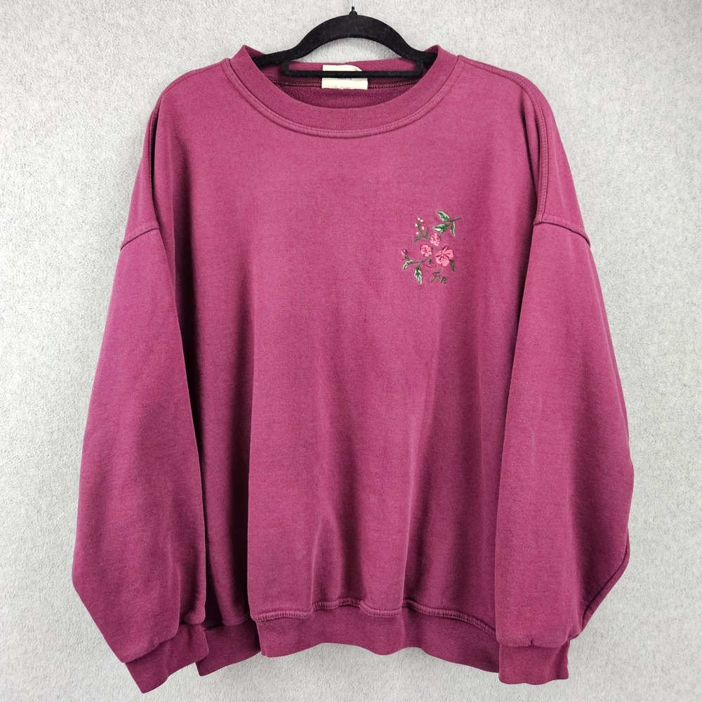 NORTHERN REFLECTIONS | Vintage 90s Floral Embroidered Sweatshirt Berry Pink